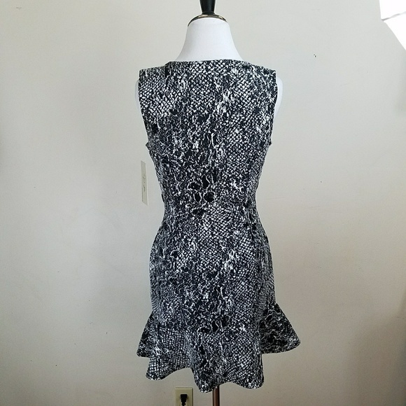 RD Design Peplum Dress - Picture 4 of 7